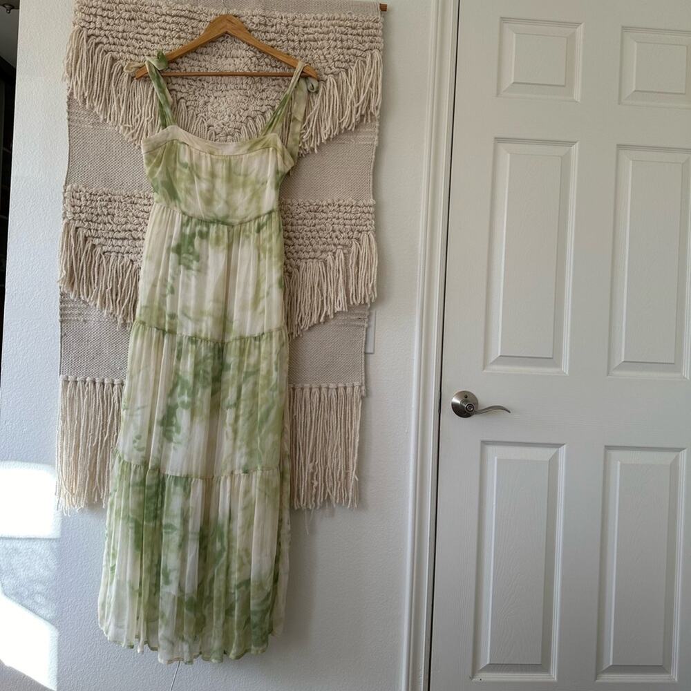 Line & Dot Palm Maxi